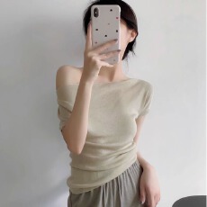 批发已出货 夏季一字领冰丝针织衫温柔风气质名媛通勤百搭修身短袖