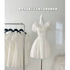 批发已出货 白色连衣裙女装夏季2024新款小个子初恋<b class='q'>甜美</b>收腰蓬蓬短裙