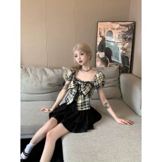 批发已出货 短裙套装女夏季美拉德复古穿搭辣妹小上衣蓬蓬裙<b class='q'>两件套</b>