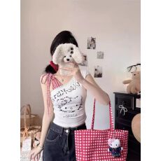 批发已出货 格子拼接kitty斜肩小众露肩上衣