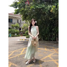 批发已出货 不规则挂脖连衣裙女夏日绝美公主裙海边度假网纱长裙子