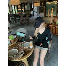 批发已出货 纯色<b class='q'>V领</b>长袖<b class='q'>T</b><b class='q'>恤</b>女显瘦防晒衫百搭上衣