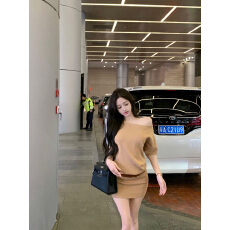 批发已出货 斜肩短袖连衣裙女夏修身紧身收腰短裙设计感显瘦包臀裙