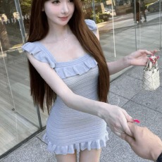 批发已出货 荷叶边方领<b class='q'>连衣裙</b>女夏季温柔风纯欲气质修身显瘦紧身