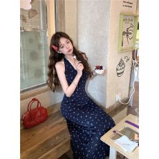 批发【已出货】 扭结蕾丝挂脖吊带碎花连衣裙子女装夏季2026新款海边