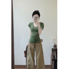批发已出货 V领正肩t恤女短袖夏季微透修身苔绿色薄款上衣
