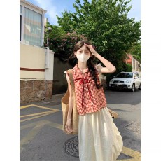 批发红色格子<b class='q'>蕾丝</b>拼接小飞袖衬衫女