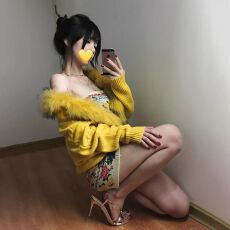 批发小众设计感甜美花朵<b class='q'>彩</b>色提花抹胸裙女收腰露肩纯欲内搭包臀短裙