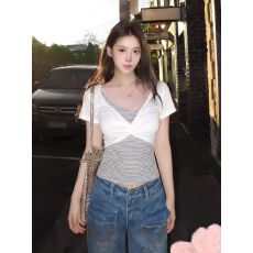 批发纯欲风假两件短袖T恤女夏季新身显瘦<b class='q'>时尚</b>百搭辣妹风上衣
