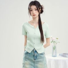 已出货 法式V领正肩短袖T恤女设计感收腰上衣