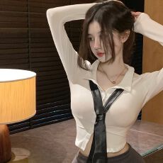 批发配领带 修身长袖<b class='q'>T</b><b class='q'>恤</b>女polo<b class='q'>外套</b>+春秋短款纯欲包臀裙套装 上新款