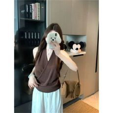 批发气质复古咖色挂脖露背<b class='q'>无袖</b>背心女夏季小众设计感修身显瘦 上衣