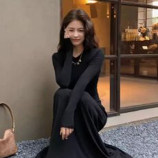 批发赫本风黑色长袖连衣裙子早秋季女装2025新款法式气质修身显瘦长
