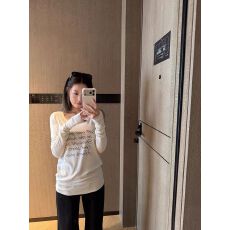 批发韩系U领字母印花<b class='q'>长袖</b><b class='q'>t</b><b class='q'>恤</b>女 2026冬季新款 甜美风 慵懒风 遮肉