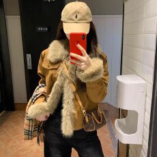 批发牛仔外套女款秋冬加厚<b class='q'>短款</b>高级感棕色美拉德上衣拼接毛毛外套棉
