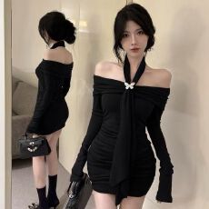 批发秋冬纯欲性感包臀小妈裙一字肩<b class='q'>名媛</b>内搭裙子挂脖紫色长袖<b class='q'>连衣裙</b>