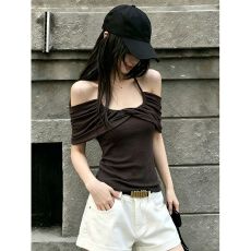 批发美式辣妹风挂脖露肩<b class='q'>短袖</b><b class='q'>t</b><b class='q'>恤</b>女夏季褶皱设计感纯欲收腰一字肩上衣