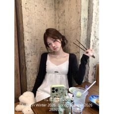 批发韩系早秋穿搭上衣套装黑色<b class='q'>宽松</b>长袖开衫外套女收腰白色吊带两件