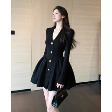 批发小个子法式v领收腰连衣裙女秋冬高级感新款轻奢显瘦气质a字连衣