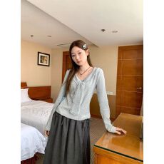 批发系带条纹蕾丝花边长袖T恤女上衣 秋款上新 减龄 纯欲风 不挑身材