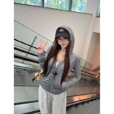 批发莱赛尔条纹 慵懒风条纹拉链长袖连帽开衫外套女秋新<b class='q'>防晒</b>罩衫上衣