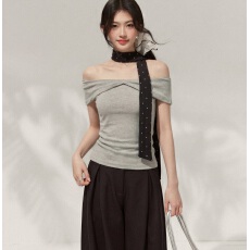 批发韩系一字肩挂脖短袖t恤女<b class='q'>夏</b>季蝴蝶结波点拼接修身高级感露肩上
