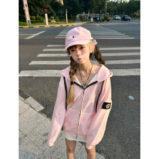 批发薄款白金拉链刺绣凹凸徽章后包领华新款百搭时尚显瘦气质