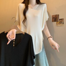 批发实拍<b class='q'>大码</b>遮手臂短袖冰丝T恤女夏季胖MM显瘦收腰气质V领针织<b class='q'>打底衫</b>