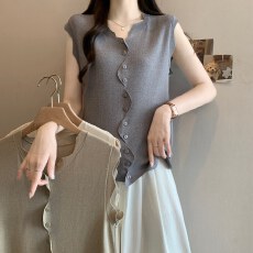 批发实拍老钱风无袖针织背心女夏季胖MM单排扣<b class='q'>通勤</b>叠穿坎肩百搭上衣