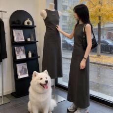 批发韩版淑女风无袖连衣裙女装2026年夏新款高级感宽松显瘦气质长裙女