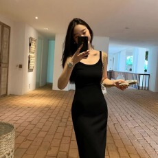 批发黑色针织吊带<b class='q'>背心</b>连衣裙女夏季2026年新款修身显瘦中长款收腰裙子