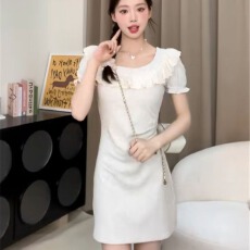 批发法式蕾丝花边灰色方领短袖长款<b class='q'>连衣裙</b>女装夏新款收腰显瘦<b class='q'>包臀</b>短裙