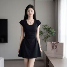 批发2026夏季新款纯欲<b class='q'>连衣裙</b>女辣妹高腰抽褶收腰显瘦小飞袖捏褶伞裙