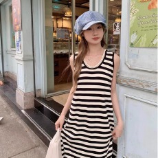 批发韩版无袖<b class='q'>针织</b>裙女夏季小众新款修身显瘦高级感气质洋气背心中长裙