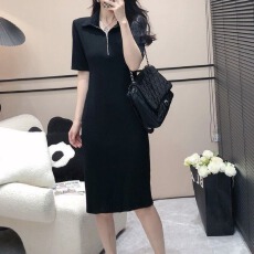 批发韩版休闲时尚<b class='q'>条纹</b>连衣<b class='q'>裙</b>女夏季2026年新款拉链短袖港风针织中长<b class='q'>裙</b>