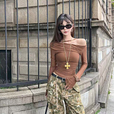 批发现货韩系露肩轻熟纯欲长袖T恤女网纱抹胸性感褶皱收腰气质打底衫