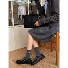 批发时尚坑条防滑防臭抑菌舒适中筒袜女爱心翻边刺绣潮袜5双