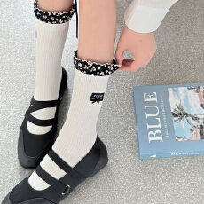 批发韩系时尚拼接中筒袜女碎花花边防臭抑菌亲肤舒适潮袜5双