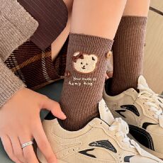 批发日系可爱风时尚中筒袜女熊仔卡通防臭抑菌舒适潮袜5双
