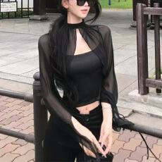 批发实体档口2025年秋冬新款黑色<b class='q'>雪纺</b>披肩斗篷缎面收腰短款吊带两件套