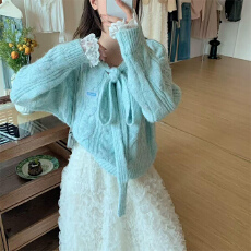 批发实体档口2025年秋冬季新款韩系圆领长袖针织蝴蝶结设计感洋气毛衣