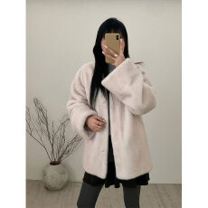 批发实体档口2025年秋冬新款环保皮草名媛风休闲百搭保暖毛毛<b class='q'>短</b>外套