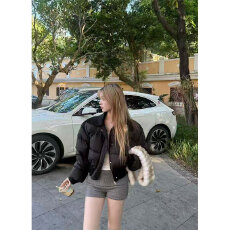 批发实体档口2025年秋冬新款设计感时尚拼接显瘦<b class='q'>短</b>款保暖羽绒服外套