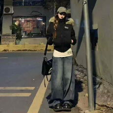 批发实体档口2025冬季毛领连帽羽绒棉服收腰显瘦级感大毛领外套大码潮