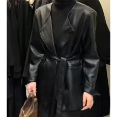 批发实体档口秋季复古气质系腰带翻边袖百搭休闲西装pu皮衣外套女风衣
