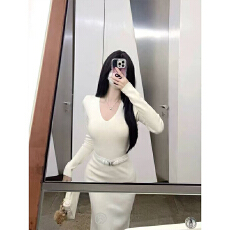 批发实体档口针织长袖连衣裙女秋季修身高级感气质性感内搭<b class='q'>打底</b>包臀裙