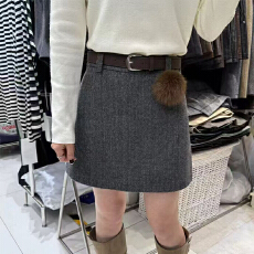 批发实体档口半身裙女2025秋冬<b class='q'>复古</b>气质显瘦A字裙百搭高腰包臀短裙子