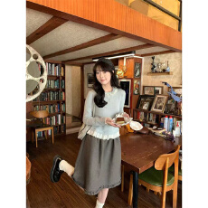 批发实体档口日系文艺风下摆花边设计感半身中裙高级气质简约裙子女