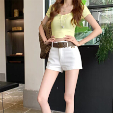 批发实体档口流行老钱风甜酷辣妹直筒<b class='q'>短裤</b>纯色纽扣显瘦<b class='q'>牛仔</b>A字裤子女