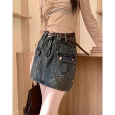 批发实体档口时尚口袋设计感小众<b class='q'>牛仔</b>裙高腰修身做旧水洗包臀短裙女款